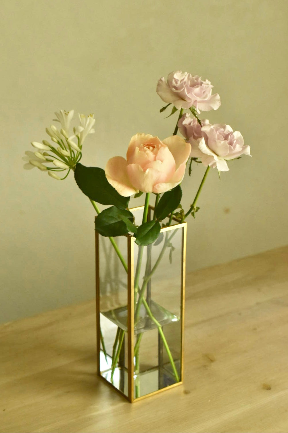 Flower Vase/花器・フラワーベース ブラススクエア