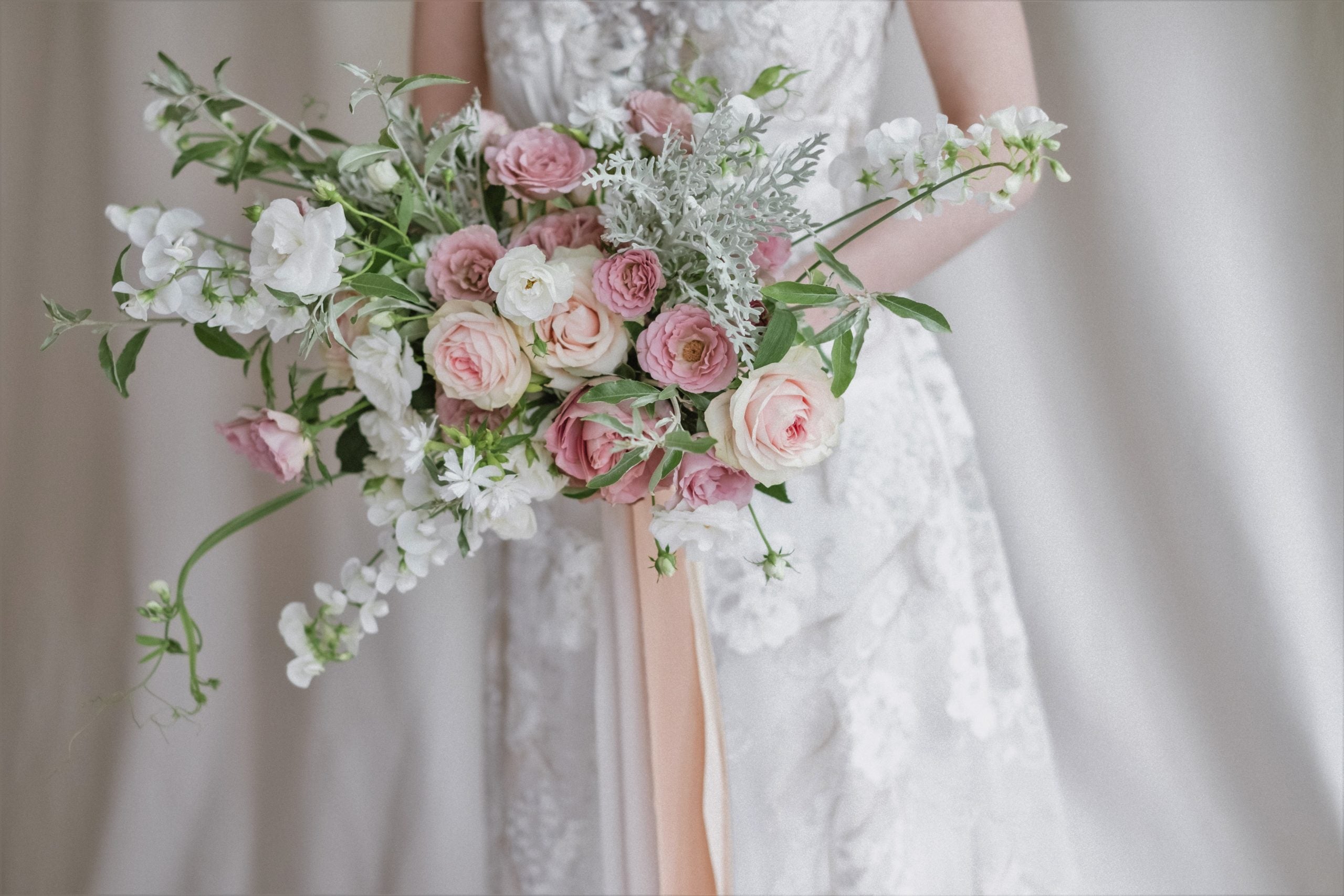 【エリア限定】Wedding Bouquet/オーダーデザインサンプル/ フレッシュフラワー/ワイドブーケ/シルキーピンク