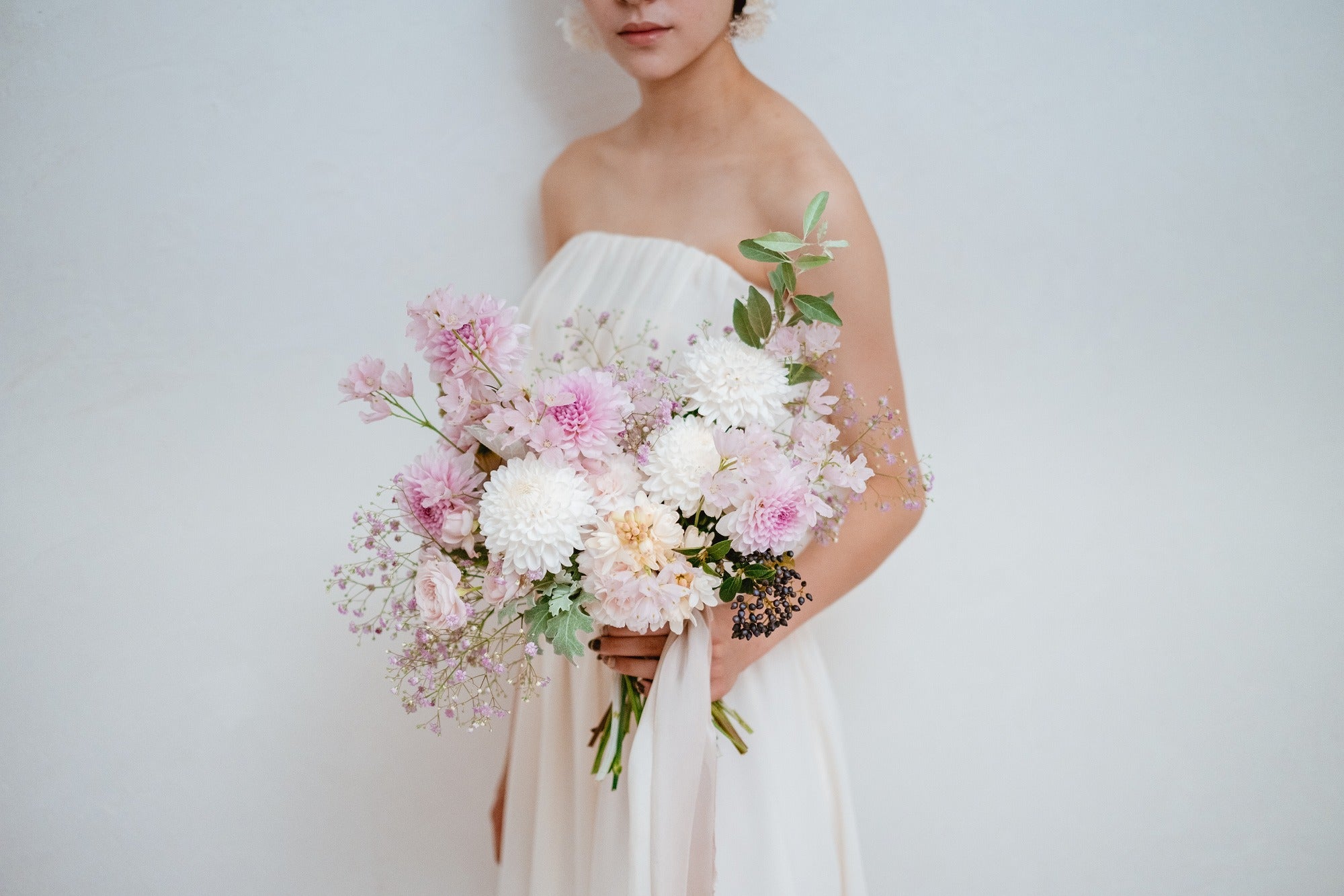 【エリア限定】Wedding Bouquet/オーダーデザインサンプル/ フレッシュフラワー/ワイドブーケ/ラビットマム