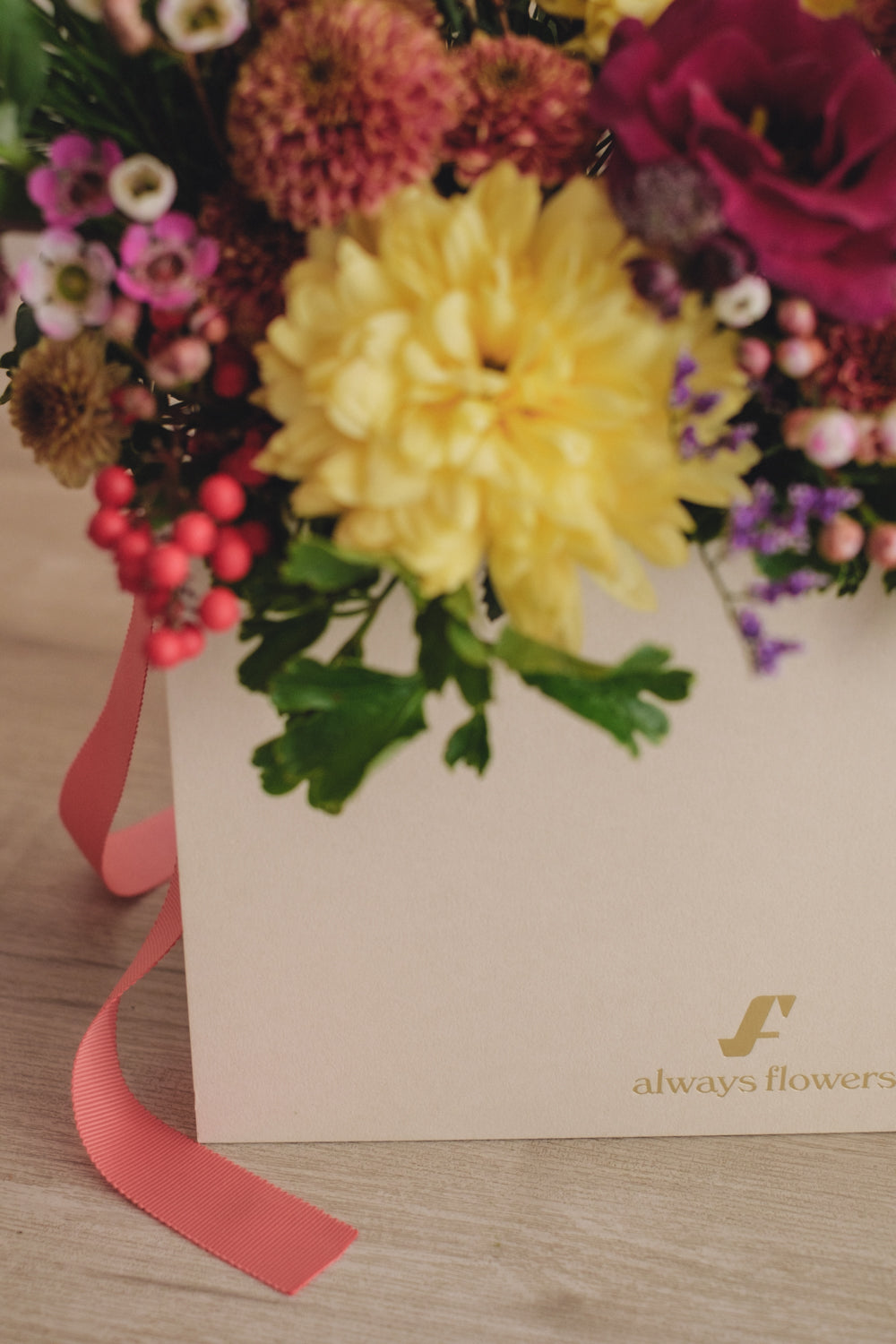 ◆12/27-1/21お届け限定◆Flower BAG No.1/フラワーバッグアレンジ AKANE/生花