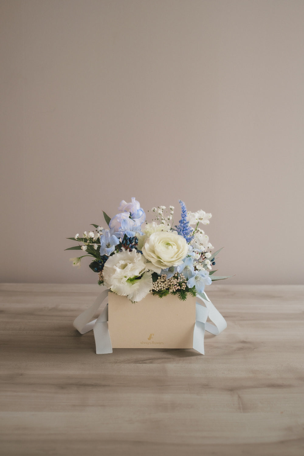 ◆1/13-3/22お届け限定◆Flower BAG No.1/フラワーバッグアレンジ ブルーブリーズ/生花