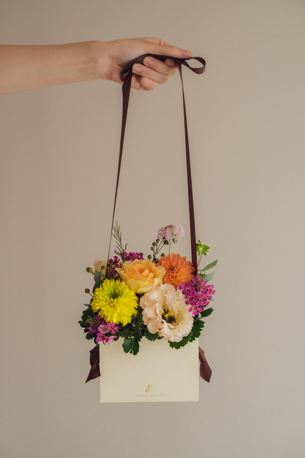 ◆10/8-11/15お届け限定◆Flower BAG No.1/フラワーバッグアレンジ レヨン・ダンブル/生花