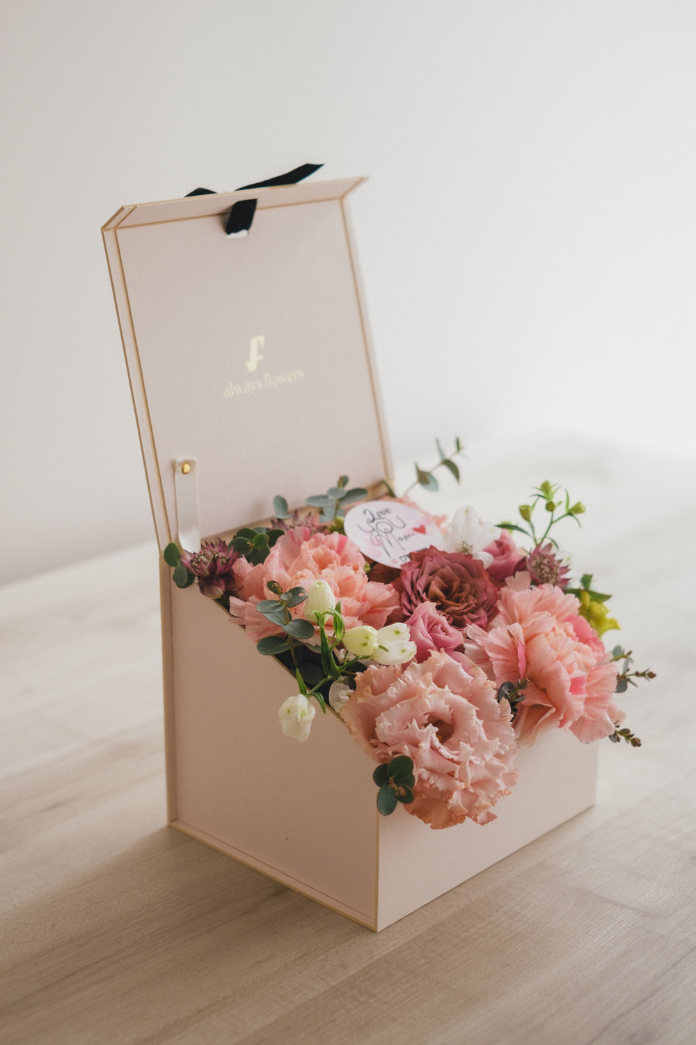 ◆母の日限定◆Surprise Flower Box /サプライズフラワーボックス マムズルミ/カーネーション 生花