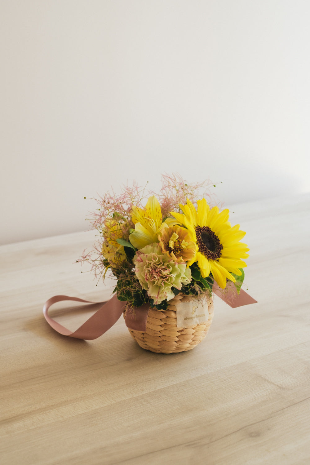 ◆6/2-7/31お届け限定◆Flower BAG No.2/フラワーバッグアレンジ イエロースモーク/生花