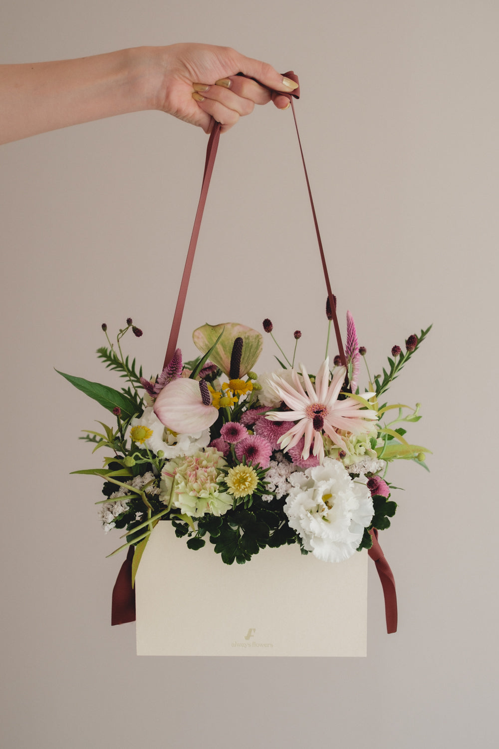 ◆8/19-9/30お届け限定◆Flower BAG No.1/フラワーバッグアレンジ サンリットブルーム/生花