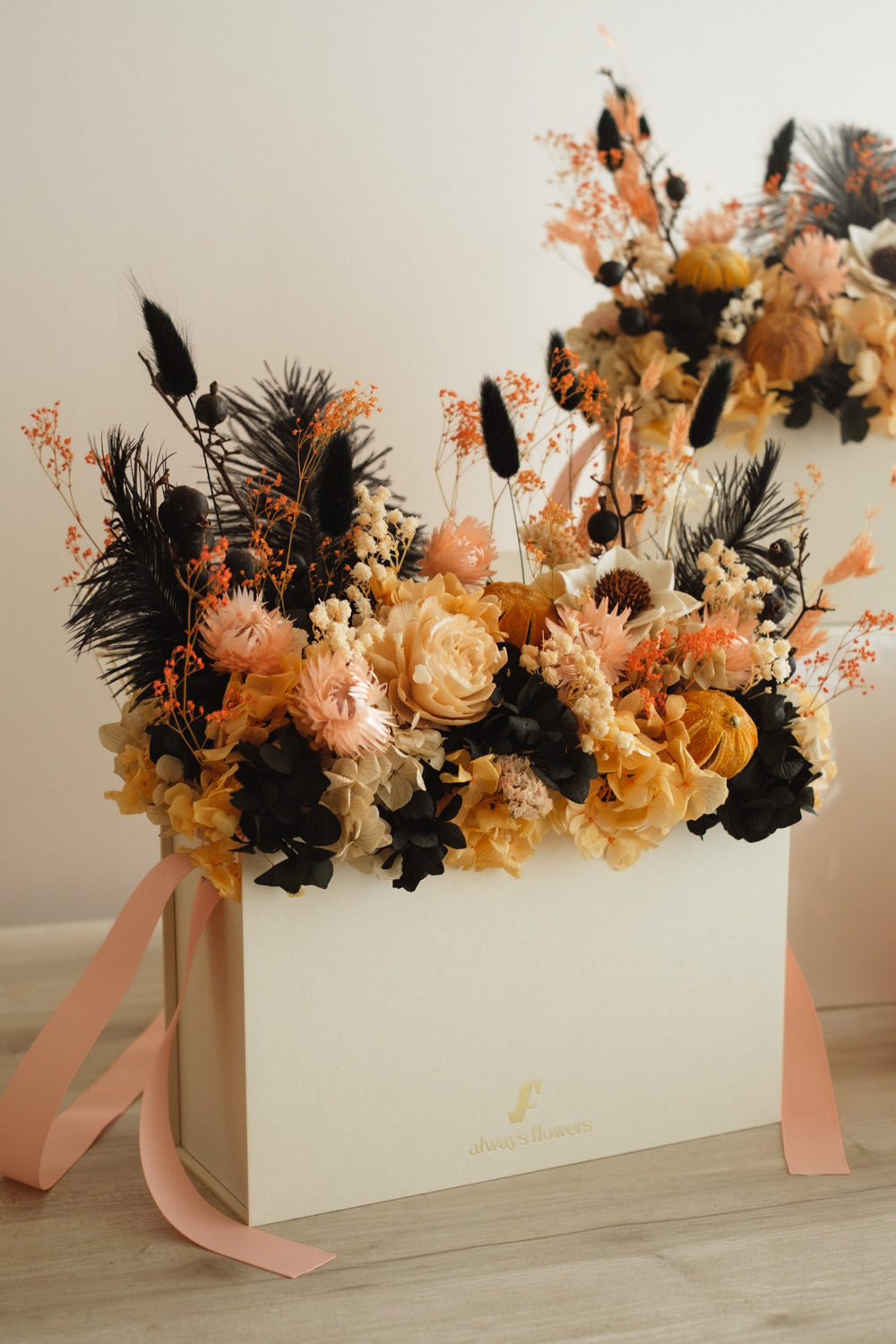 ◆ハロウィン限定◆Flower BAG No.1/フラワーバッグアレンジ ブラックブルーム/ドライ&プリザーブドフラワー