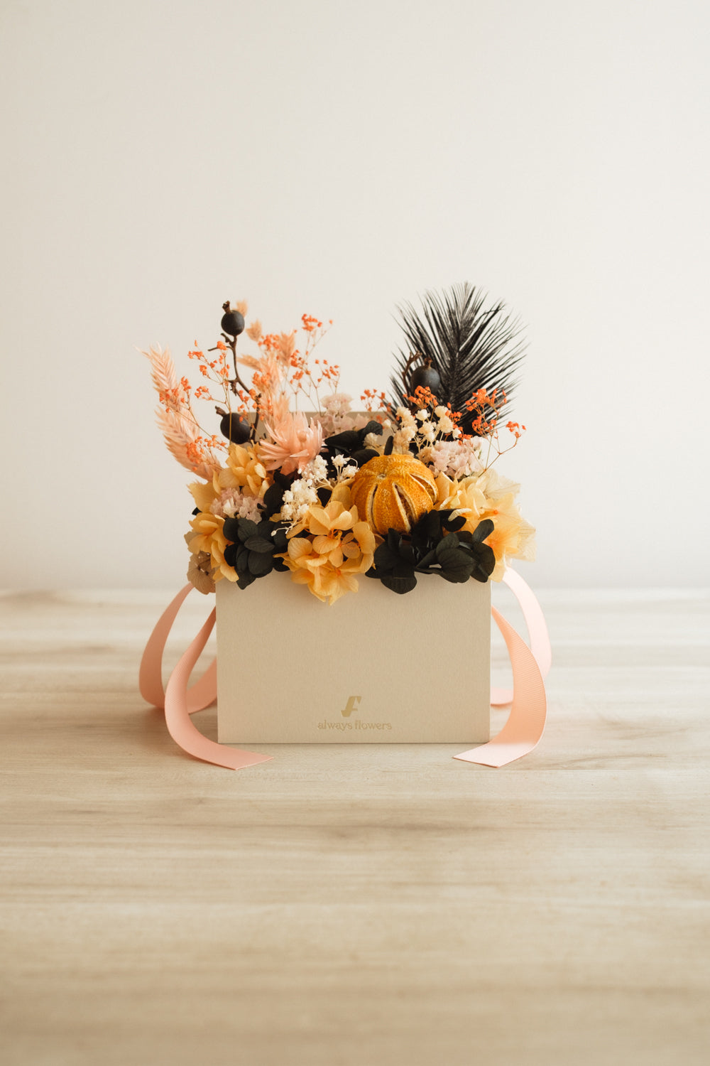 ◆ハロウィン限定◆Flower BAG No.1/フラワーバッグアレンジ ブラックブルーム/ドライ&プリザーブドフラワー