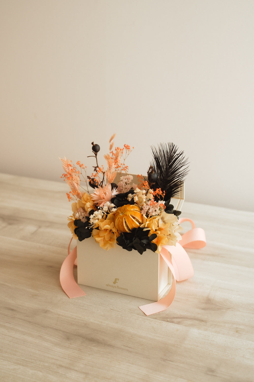 ◆ハロウィン限定◆Flower BAG No.1/フラワーバッグアレンジ ブラックブルーム/ドライ&プリザーブドフラワー