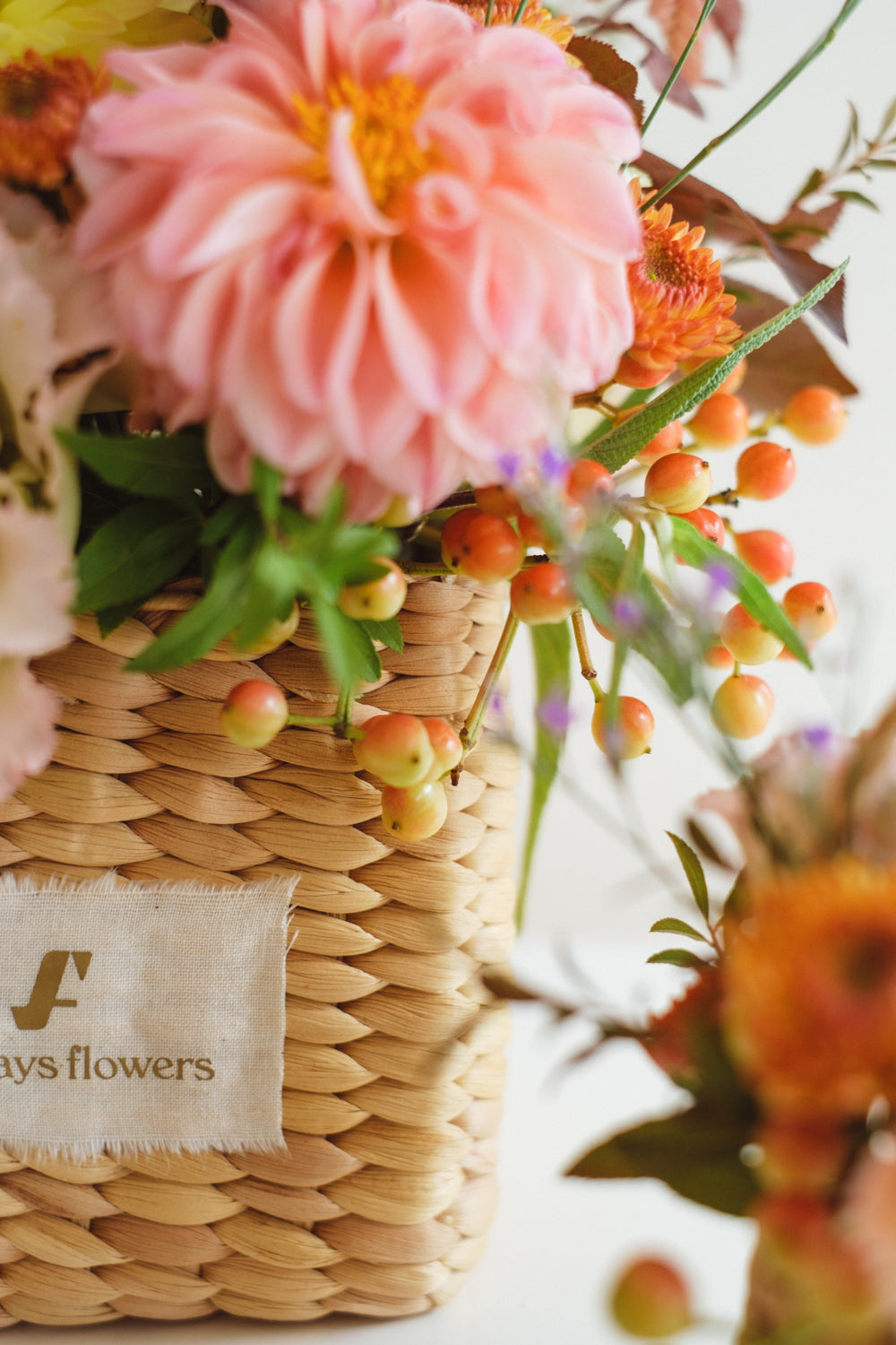 ◆10/4-11/30お届け限定◆Flower BAG No.3/フラワーバッグアレンジ ダリアチャーム/生花