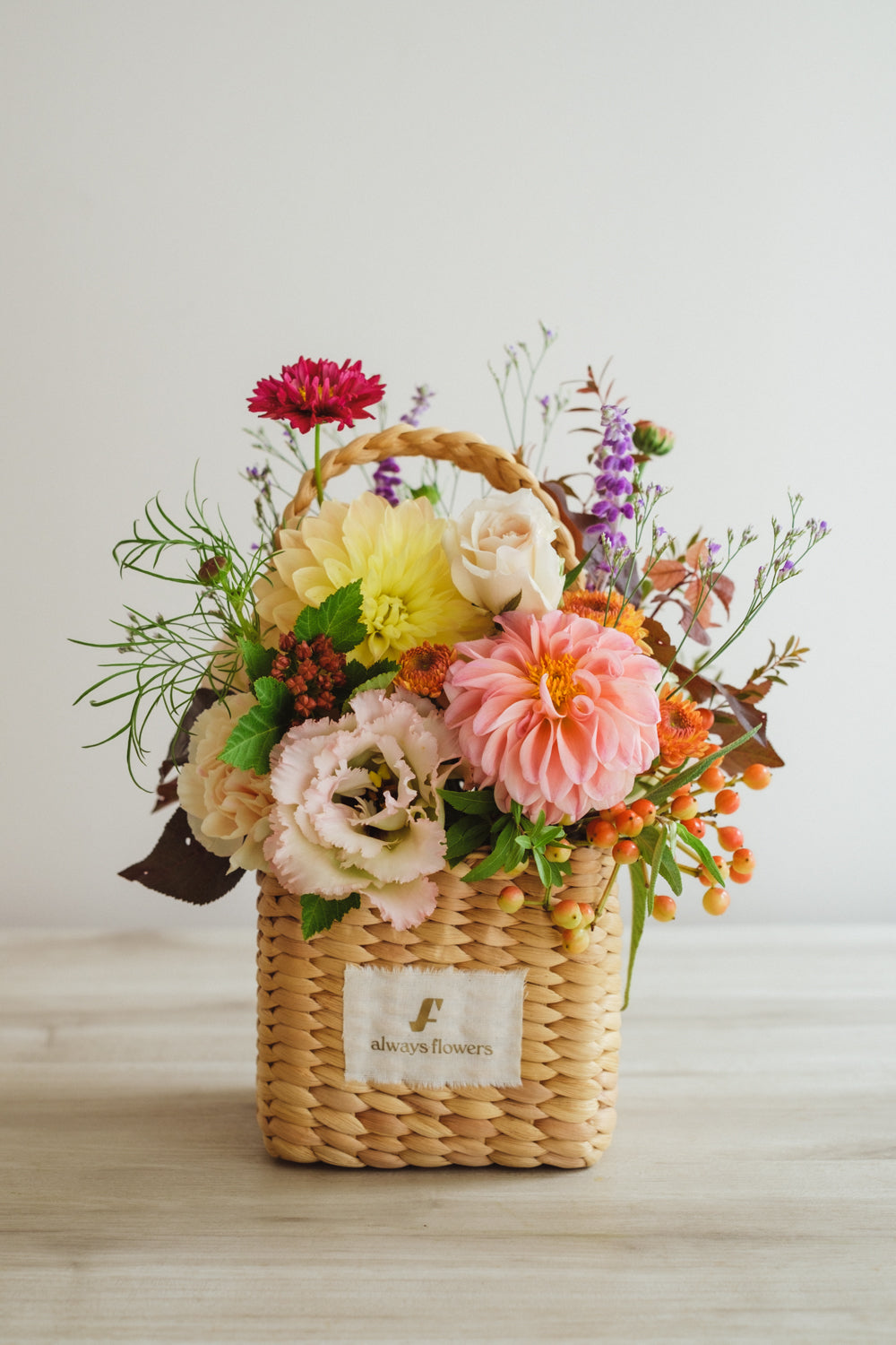 ◆10/4-11/30お届け限定◆Flower BAG No.3/フラワーバッグアレンジ ダリアチャーム/生花