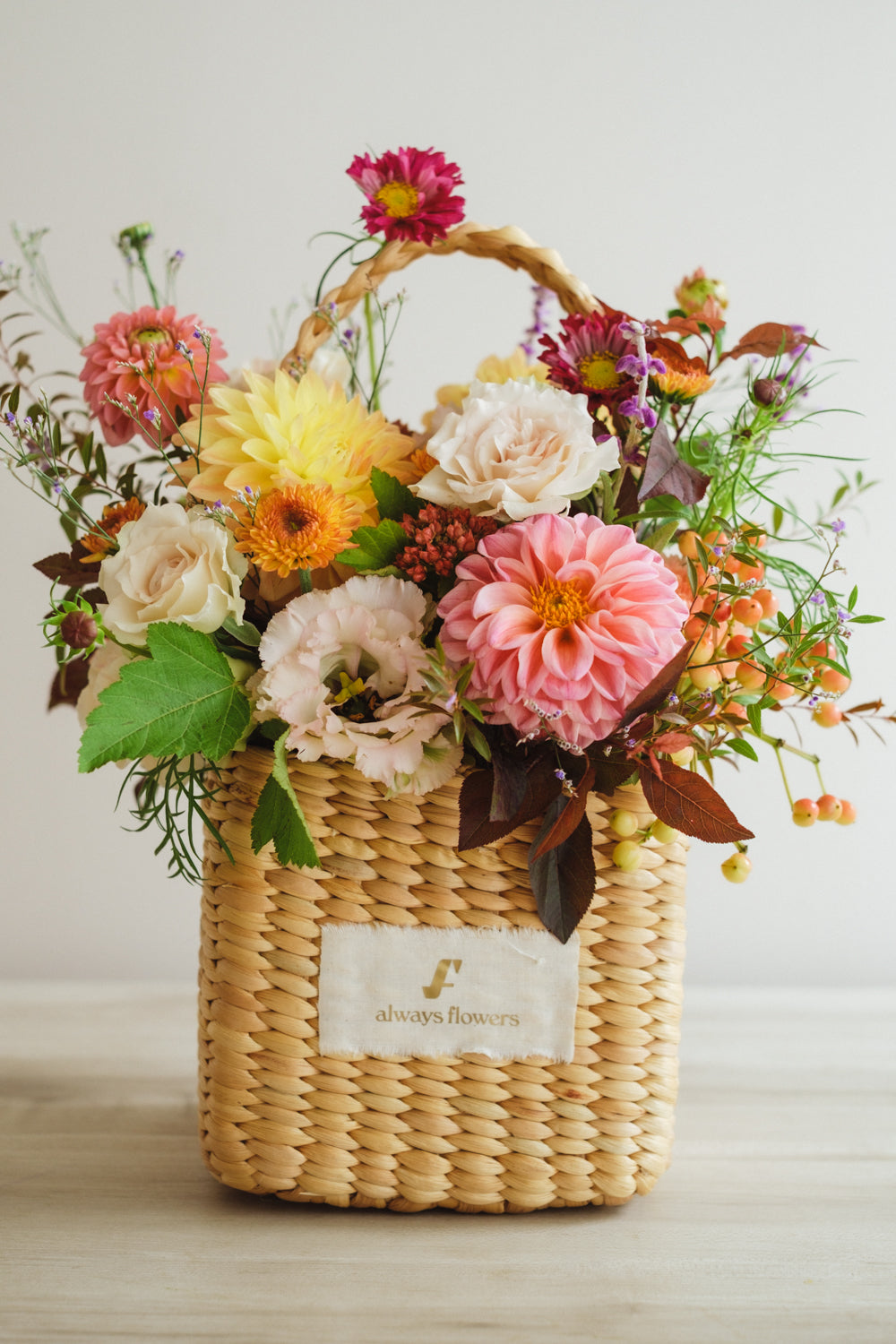 ◆10/4-11/30お届け限定◆Flower BAG No.3/フラワーバッグアレンジ ダリアチャーム/生花