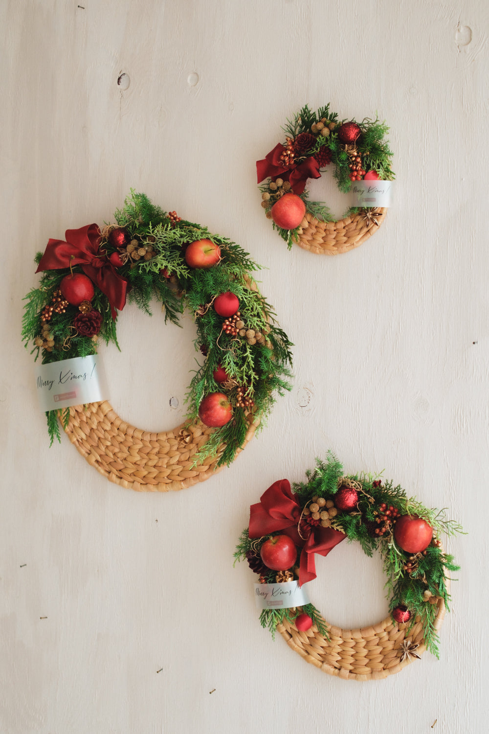 ◆11/26からお届け可能・クリスマス限定◆Disc Wreath/ディスクリース ポムノエル/生花