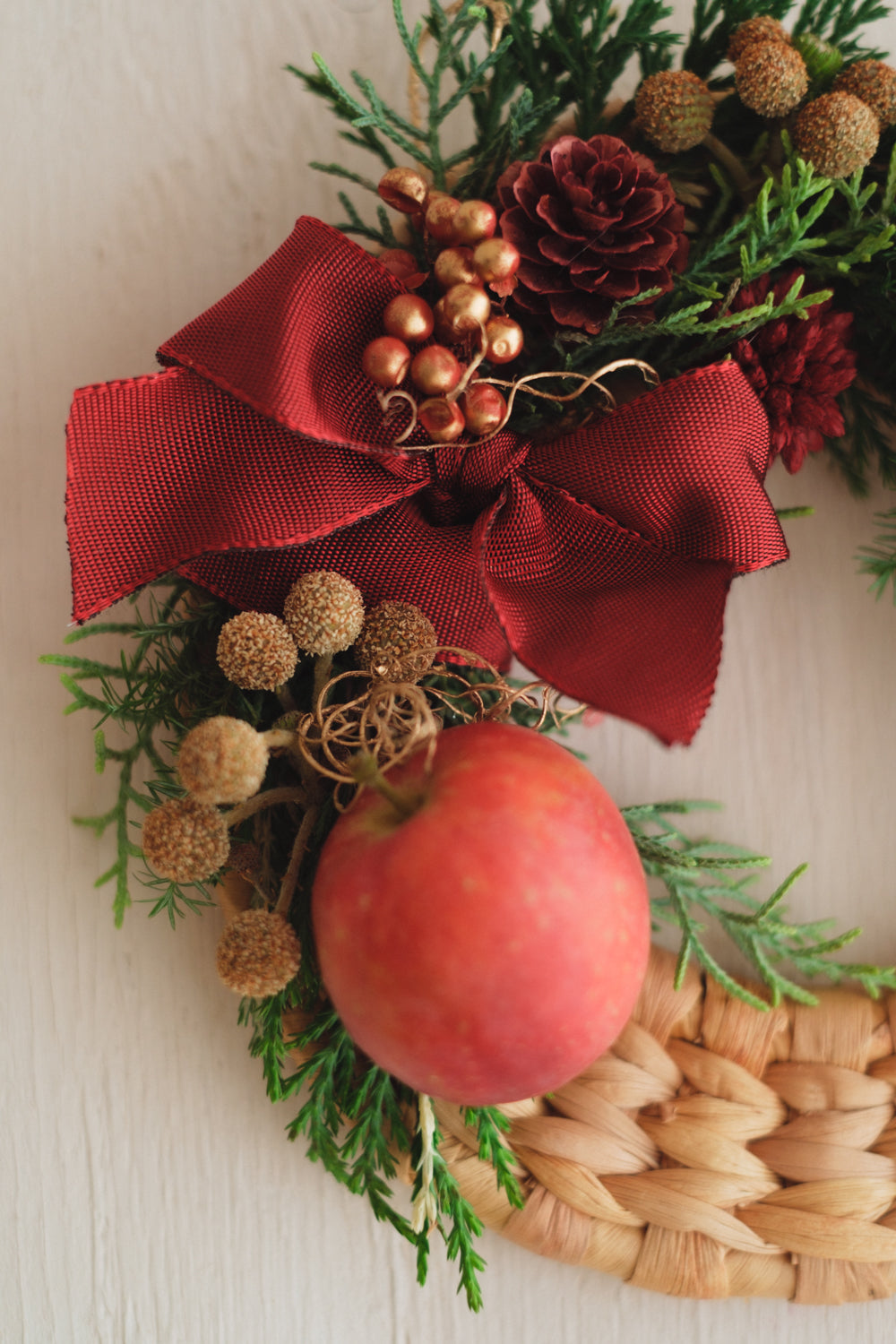 ◆11/26からお届け可能・クリスマス限定◆Disc Wreath/ディスクリース ポムノエル/生花