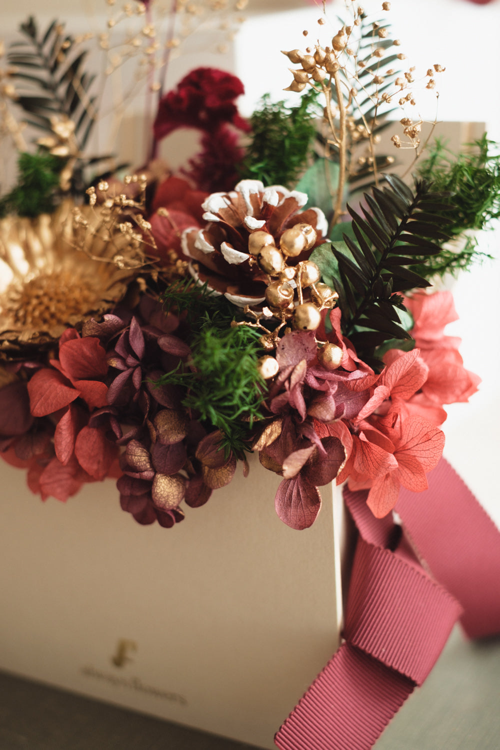 ◆クリスマス限定デザイン◆Flower BAG No.1/フラワーバッグアレンジ グローウィングナイト/ドライ&プリザーブドフラワー