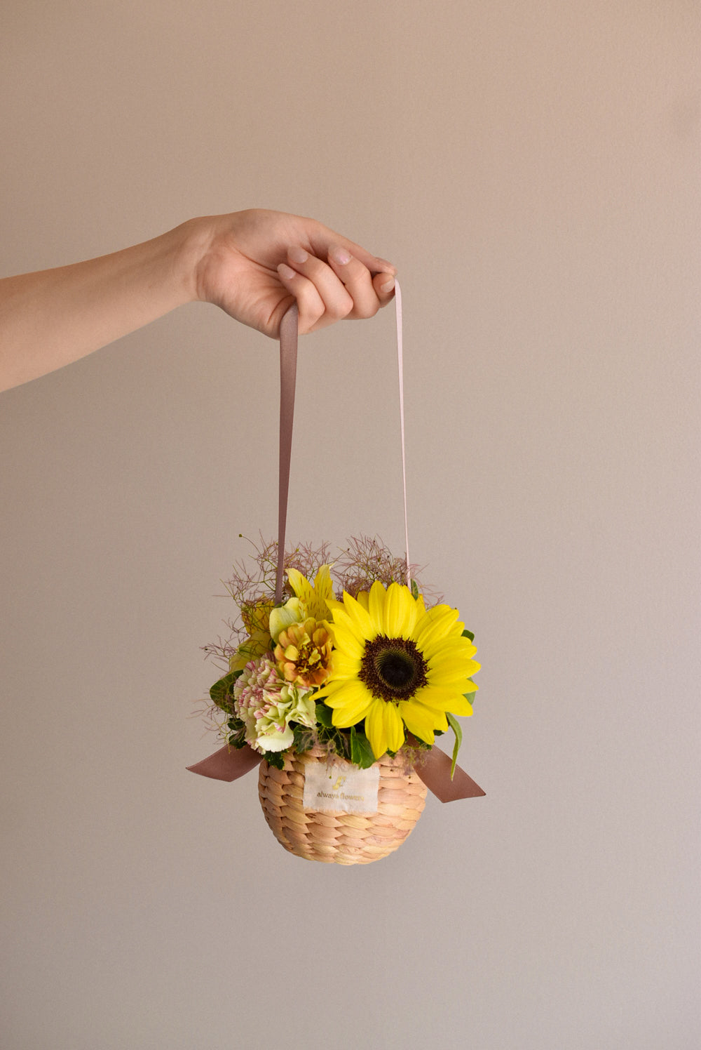 ◆6/2-7/31お届け限定◆Flower BAG No.2/フラワーバッグアレンジ イエロースモーク/生花