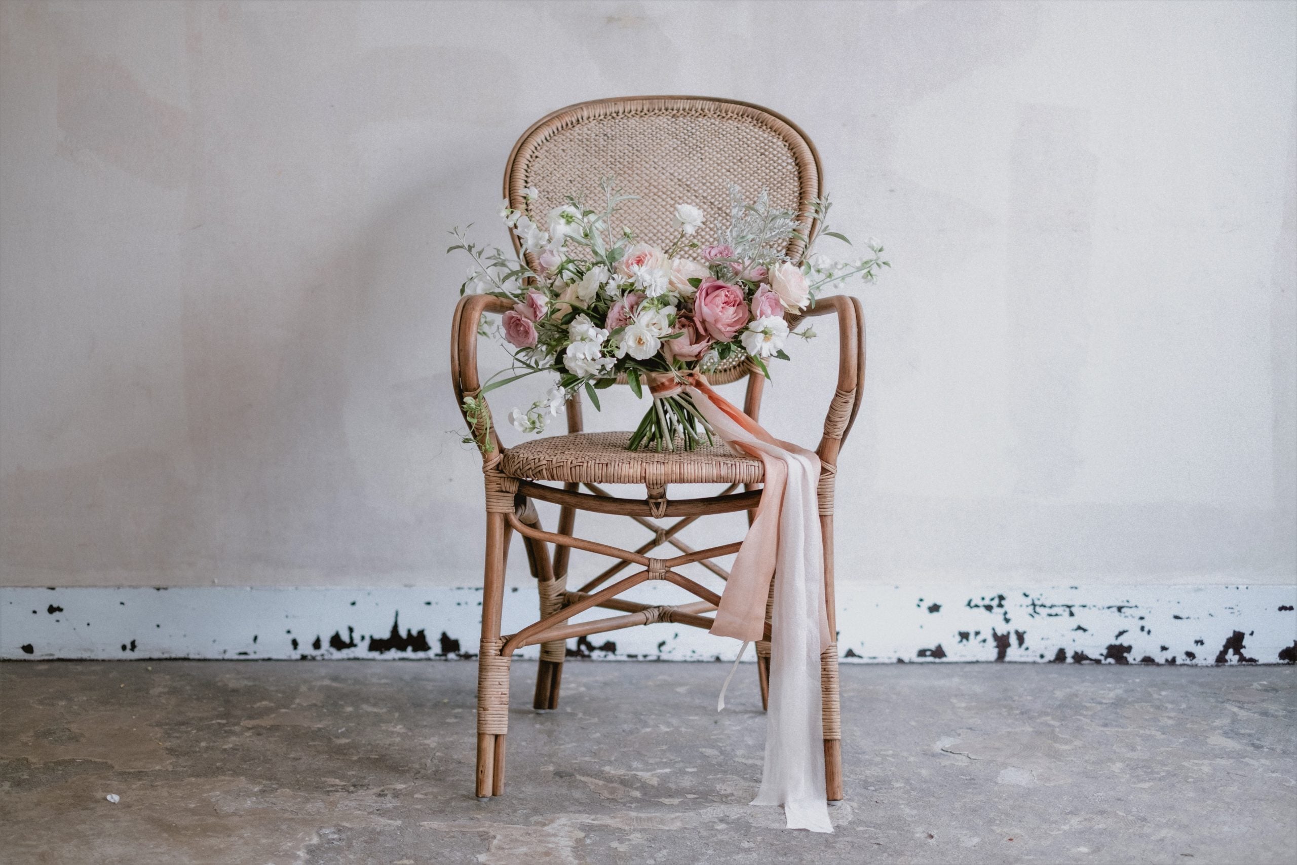 【エリア限定】Wedding Bouquet/オーダーデザインサンプル/ フレッシュフラワー/ワイドブーケ/シルキーピンク