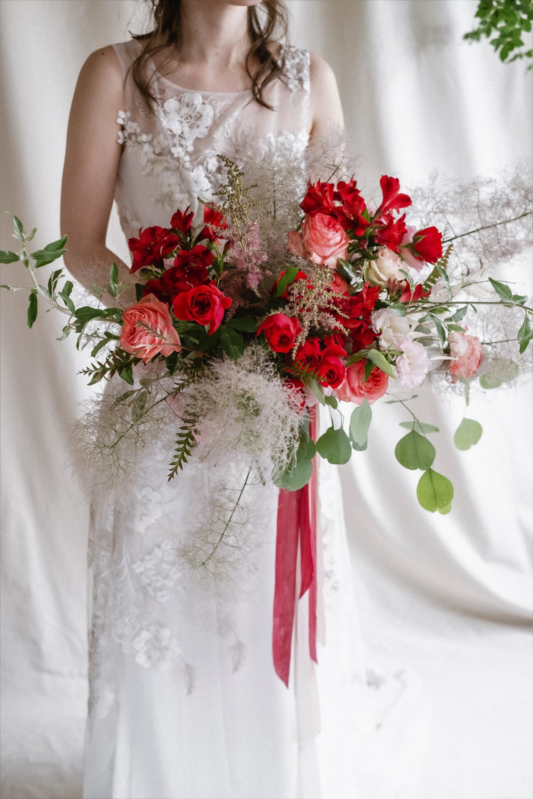 【エリア限定】Wedding Bouquet/オーダーデザインサンプル/ フレッシュフラワー/ビッグブーケ/レッドスモーク