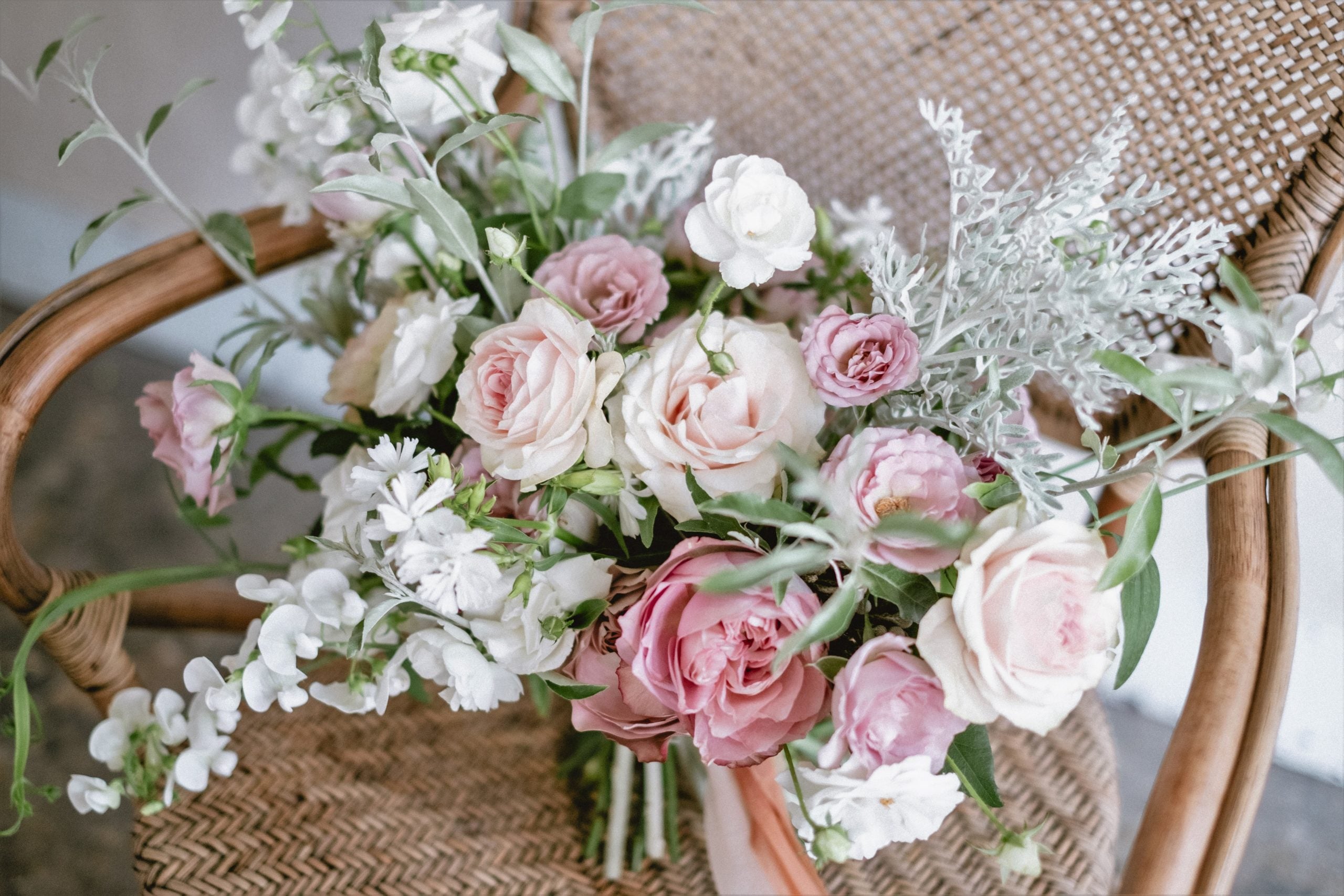 【エリア限定】Wedding Bouquet/オーダーデザインサンプル/ フレッシュフラワー/ワイドブーケ/シルキーピンク