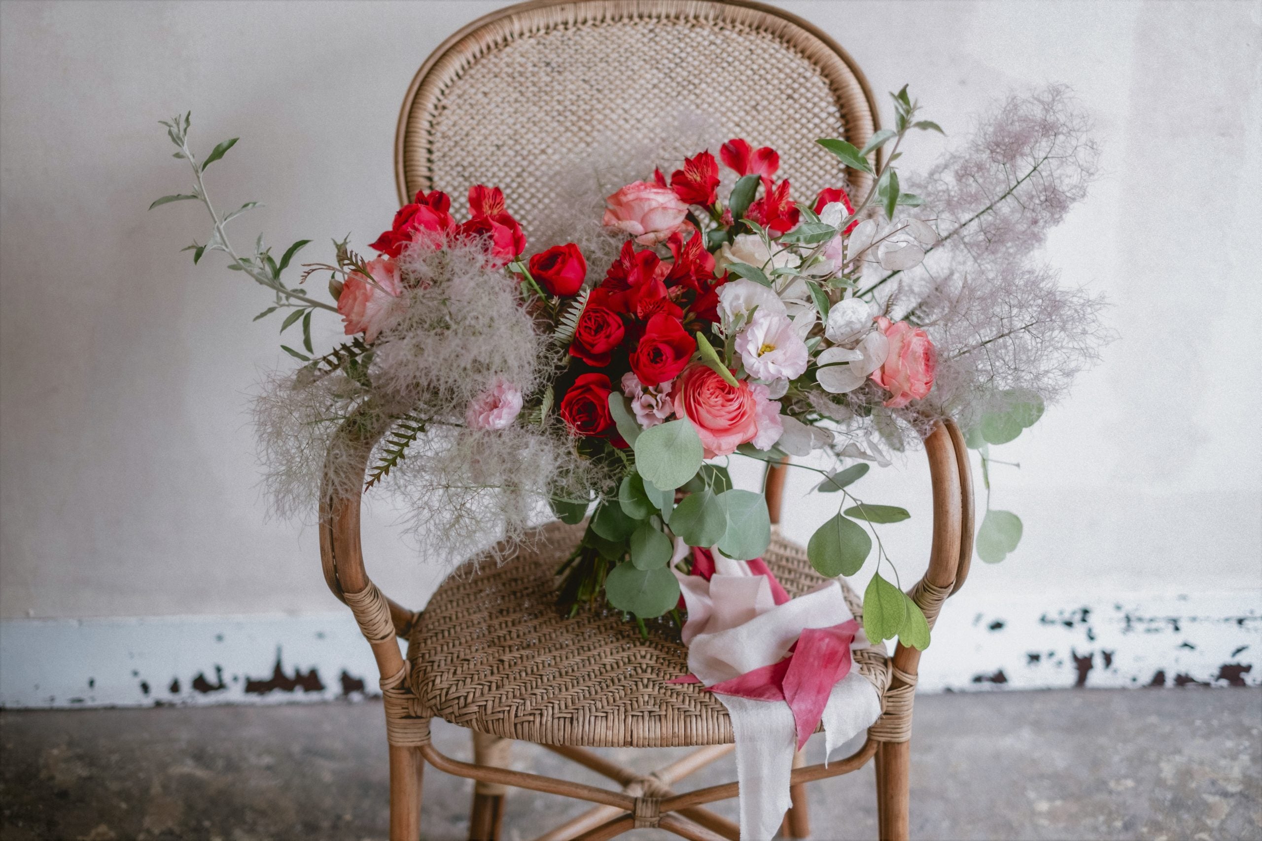 【エリア限定】Wedding Bouquet/オーダーデザインサンプル/ フレッシュフラワー/ビッグブーケ/レッドスモーク