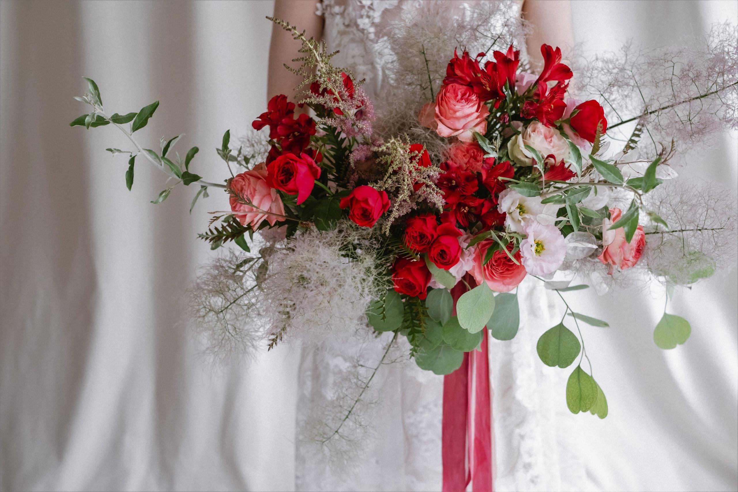 【エリア限定】Wedding Bouquet/オーダーデザインサンプル/ フレッシュフラワー/ビッグブーケ/レッドスモーク