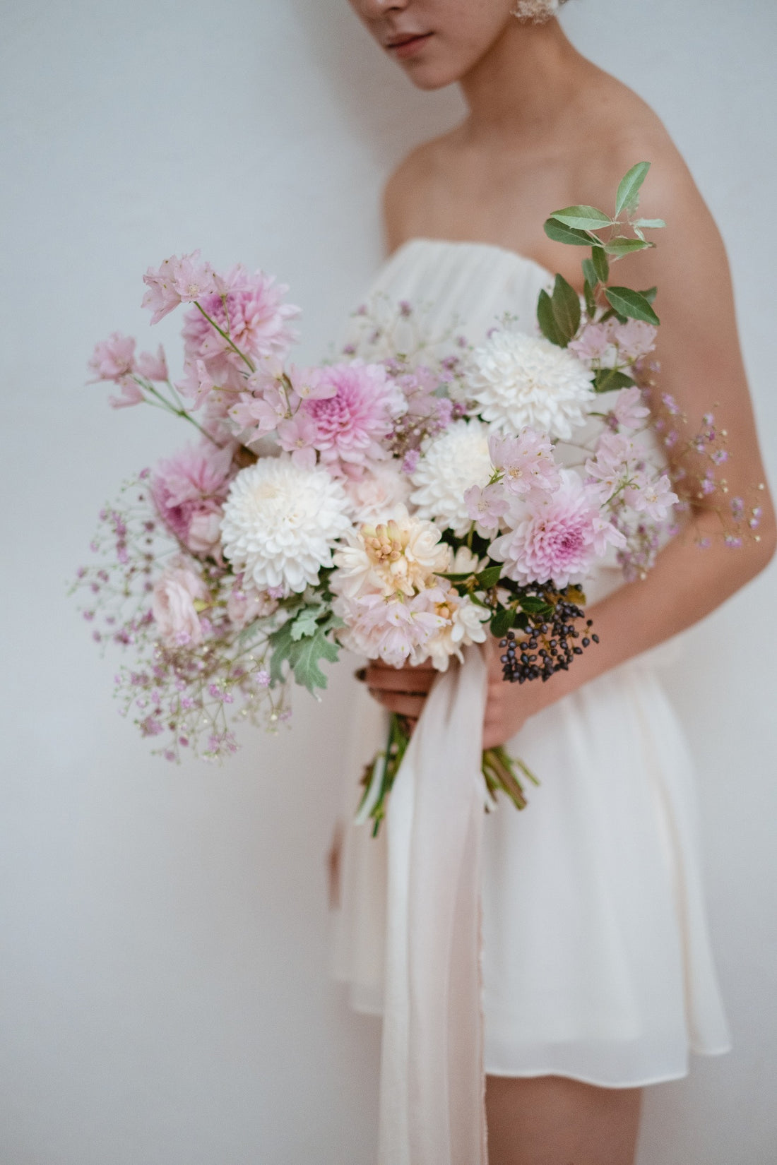 【エリア限定】Wedding Bouquet／オーダーデザインサンプル／ フレッシュフラワー／ワイドブーケ／ラビットマム
