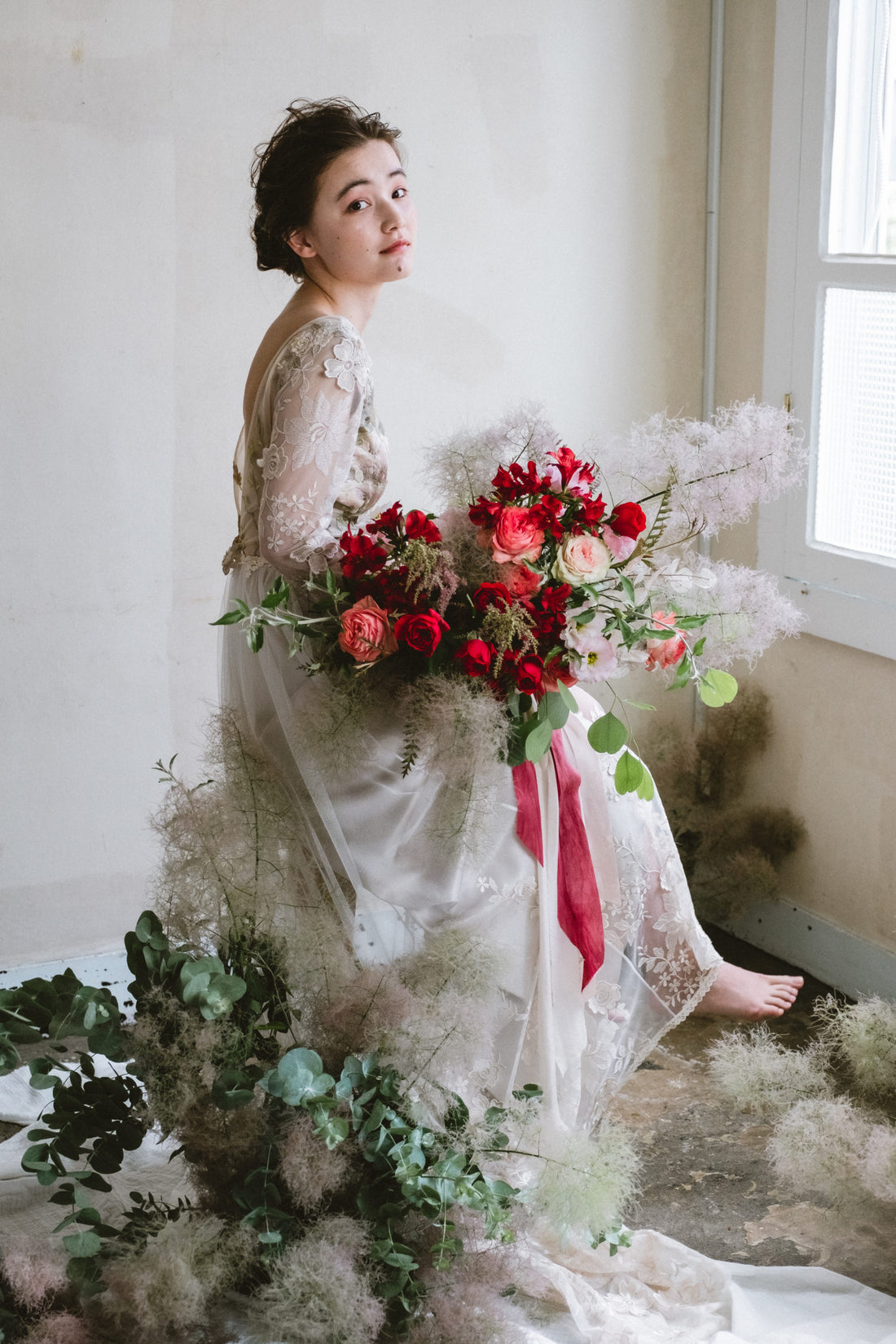 【エリア限定】Wedding Bouquet/オーダーデザインサンプル/ フレッシュフラワー/ビッグブーケ/レッドスモーク