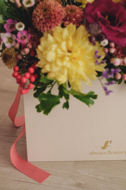 ◆12/27-1/21お届け限定◆Flower BAG No.1／フラワーバッグアレンジ　AKANE／生花