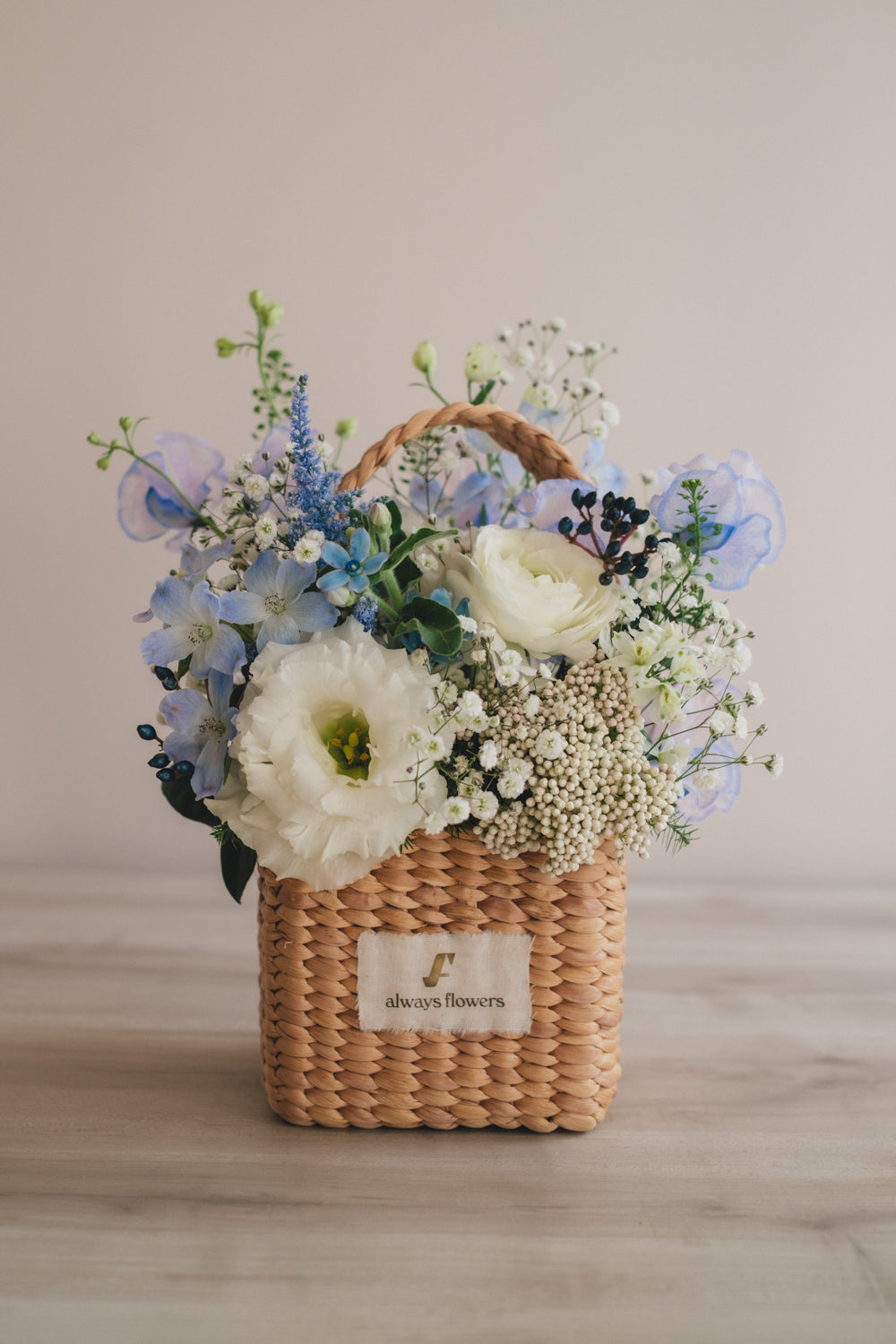 ◆1/13-3/22お届け限定◆Flower BAG No.3／フラワーバッグアレンジ　エアリーブルー／生花