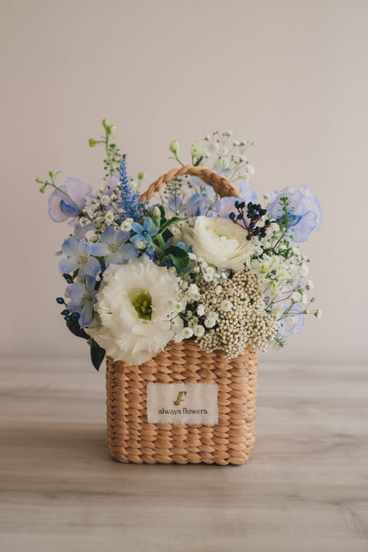 ◆1/13-3/22お届け限定◆Flower BAG No.3／フラワーバッグアレンジ　エアリーブルー／生花