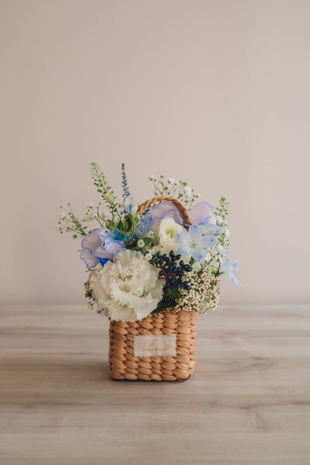 ◆1/13-3/22お届け限定◆Flower BAG No.3／フラワーバッグアレンジ　エアリーブルー／生花