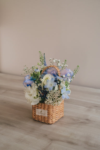 ◆1/13-3/22お届け限定◆Flower BAG No.3／フラワーバッグアレンジ　エアリーブルー／生花