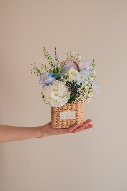 ◆1/13-3/22お届け限定◆Flower BAG No.3／フラワーバッグアレンジ　エアリーブルー／生花