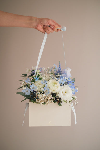 ◆1/13-3/22お届け限定◆Flower BAG No.1／フラワーバッグアレンジ　ブルーブリーズ／生花
