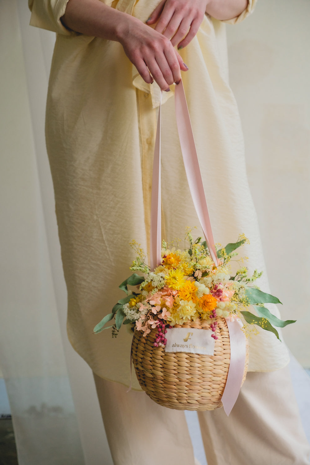 Flower BAG No.2 /カゴバッグアレンジ サンイエロー/ドライ・プリザーブドフラワー