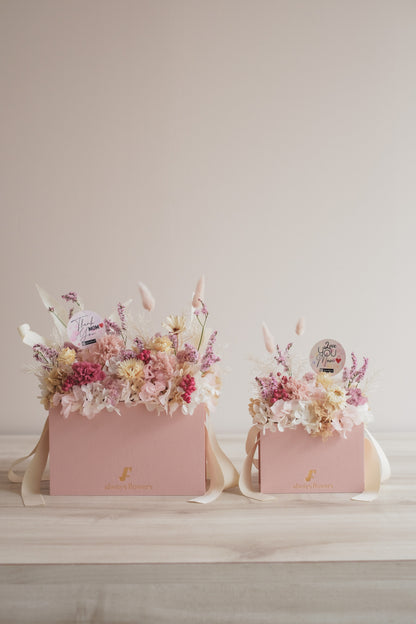 ◆数量限定ピンクバッグ◆Flower BAG No.1／フラワーバッグアレンジ　モアピンクバッグ／カーネーション　ドライ&amp;プリザーブドフラワー