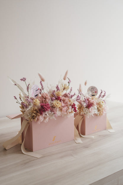 ◆数量限定ピンクバッグ◆Flower BAG No.1／フラワーバッグアレンジ　モアピンクバッグ／カーネーション　ドライ&amp;プリザーブドフラワー