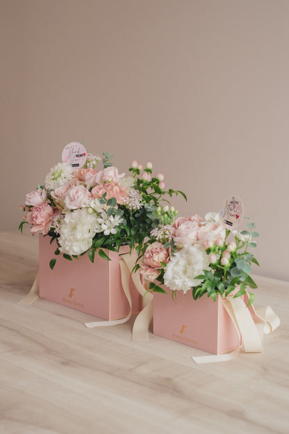 ◆母の日限定ピンクバッグ◆Flower BAG No.1／フラワーバッグアレンジ   モアピンクバッグ／カーネーション　生花