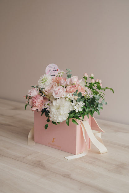 ◆母の日限定ピンクバッグ◆Flower BAG No.1／フラワーバッグアレンジ   モアピンクバッグ／カーネーション　生花