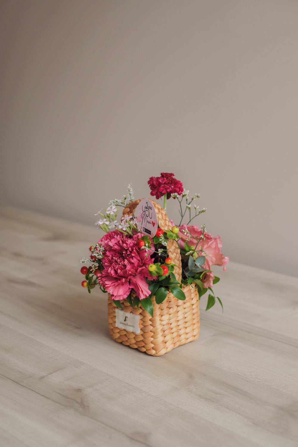 ◆母の日限定◆Flower BAG No.3 ／スクエアカゴバッグ　マムズハート／カーネーション　生花