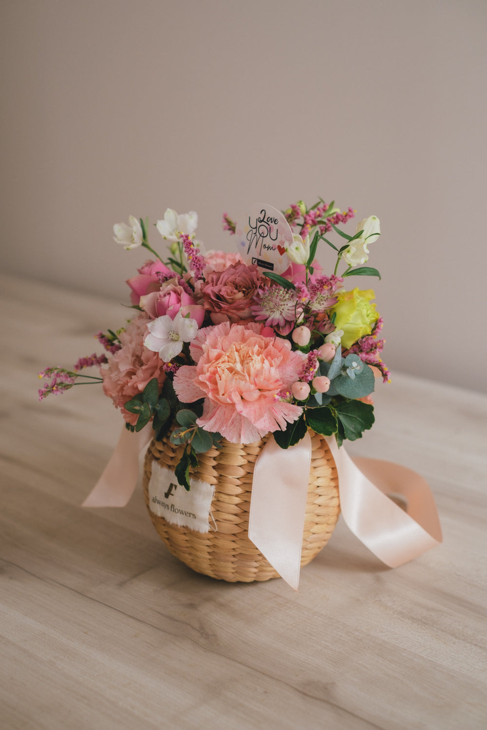 ◆母の日限定◆Flower BAG No.2／フラワーバッグアレンジ　サニーマム／カーネーション　生花