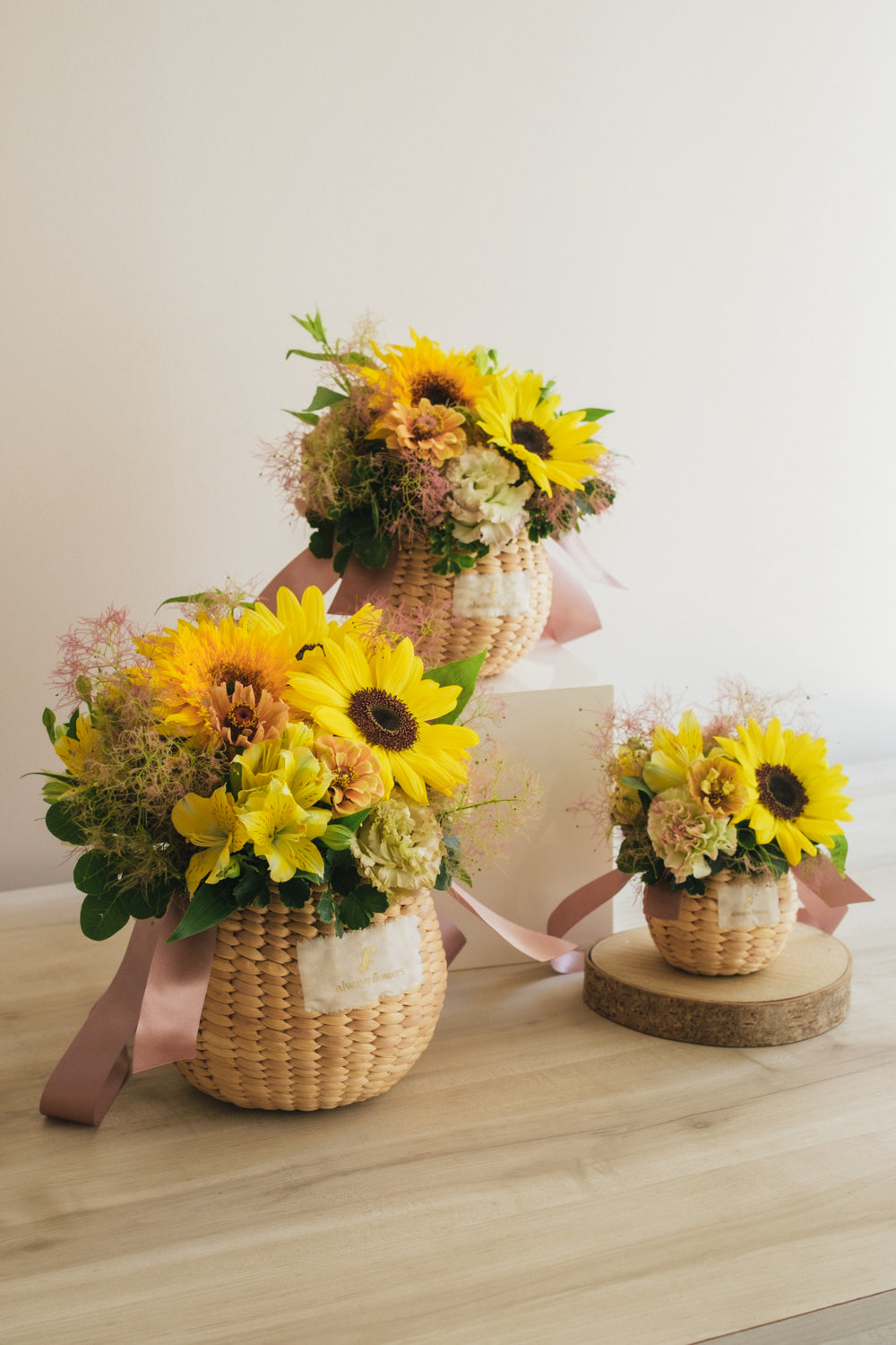 ◆6/2-7/31お届け限定◆Flower BAG No.2／フラワーバッグアレンジ　イエロースモーク／生花