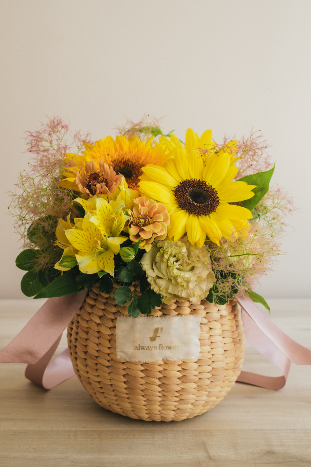 ◆6/2-7/31お届け限定◆Flower BAG No.2／フラワーバッグアレンジ　イエロースモーク／生花