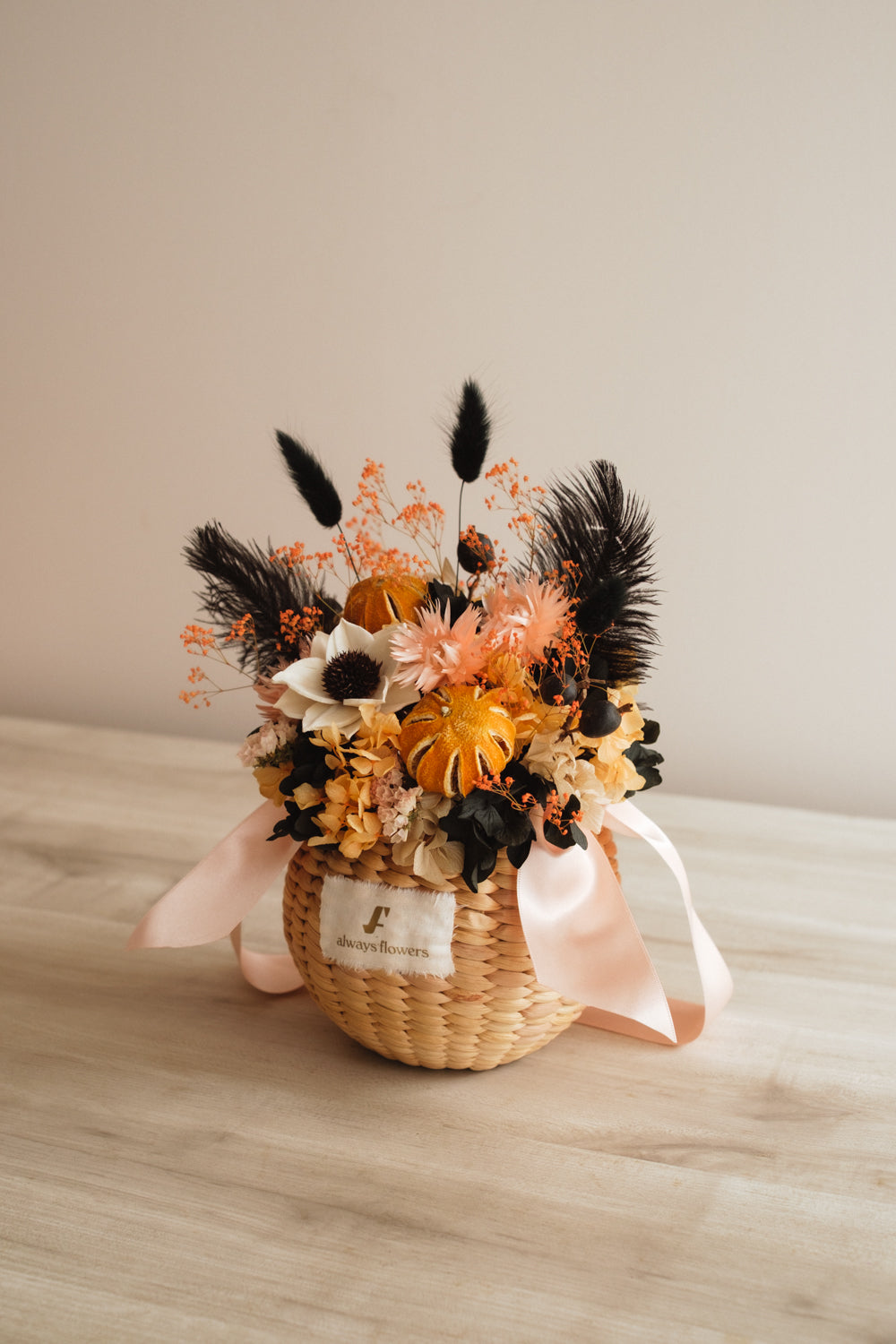 ◆ハロウィン限定◆Flower BAG No.2／フラワーバッグアレンジ　ブラックトリート／ドライ&amp;プリザーブドフラワー