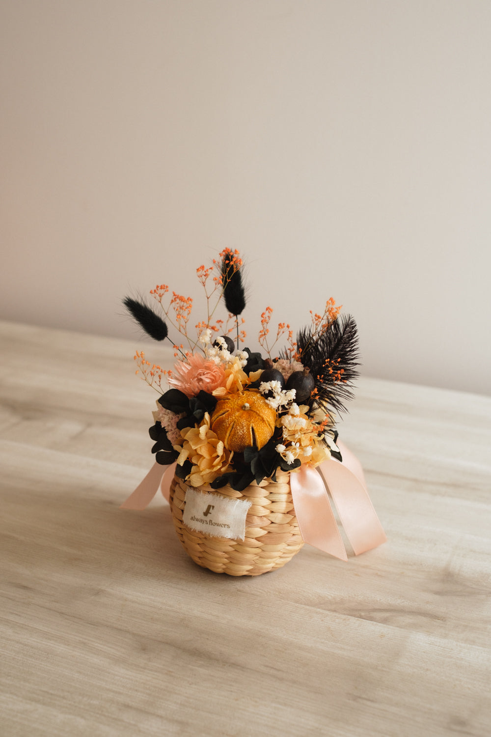 ◆ハロウィン限定◆Flower BAG No.2／フラワーバッグアレンジ　ブラックトリート／ドライ&amp;プリザーブドフラワー