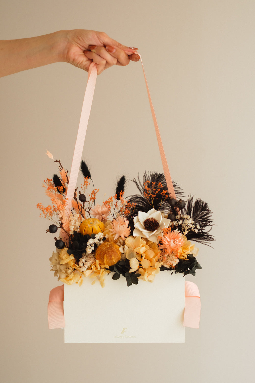 ◆ハロウィン限定◆Flower BAG No.1／フラワーバッグアレンジ　ブラックブルーム／ドライ&amp;プリザーブドフラワー