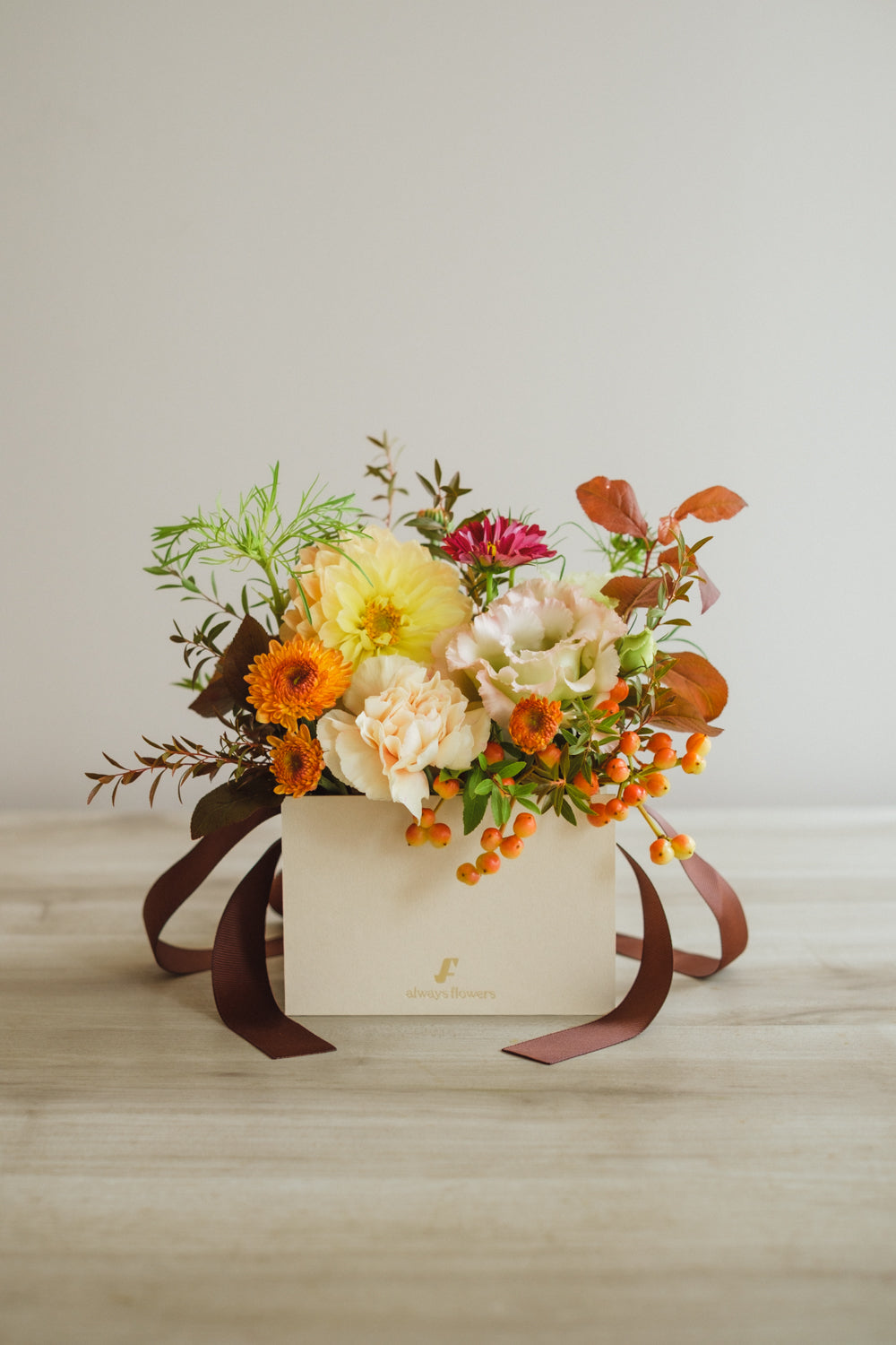 ◆10/4-11/30お届け限定◆Flower BAG No.1／フラワーバッグアレンジ　ブライトオクトーバー／生花