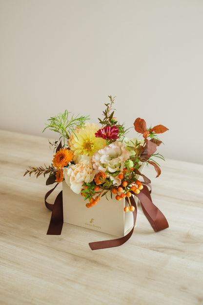 ◆10/4-11/30お届け限定◆Flower BAG No.1／フラワーバッグアレンジ　ブライトオクトーバー／生花
