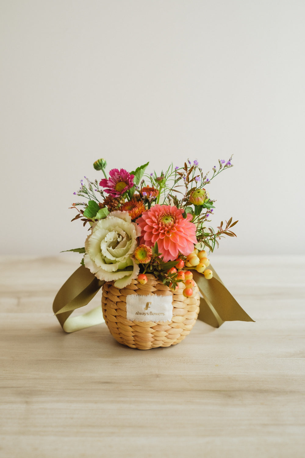 ◆10/4-11/30お届け限定◆Flower BAG No.2／フラワーバッグアレンジ　オータムグロウ／生花