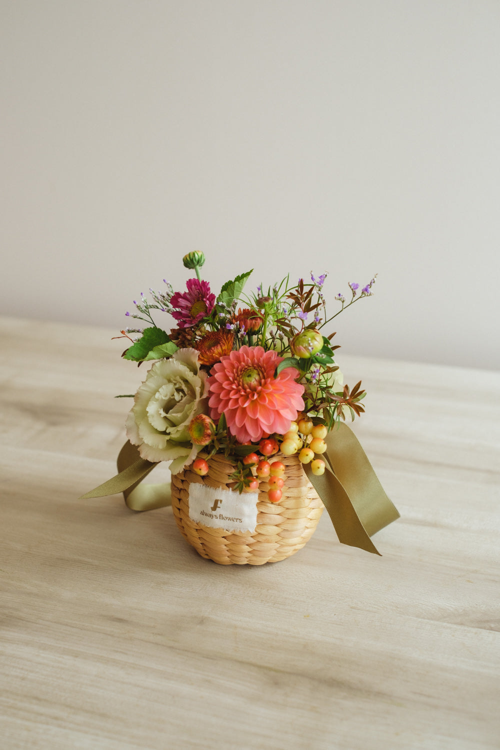 ◆10/4-11/30お届け限定◆Flower BAG No.2／フラワーバッグアレンジ　オータムグロウ／生花