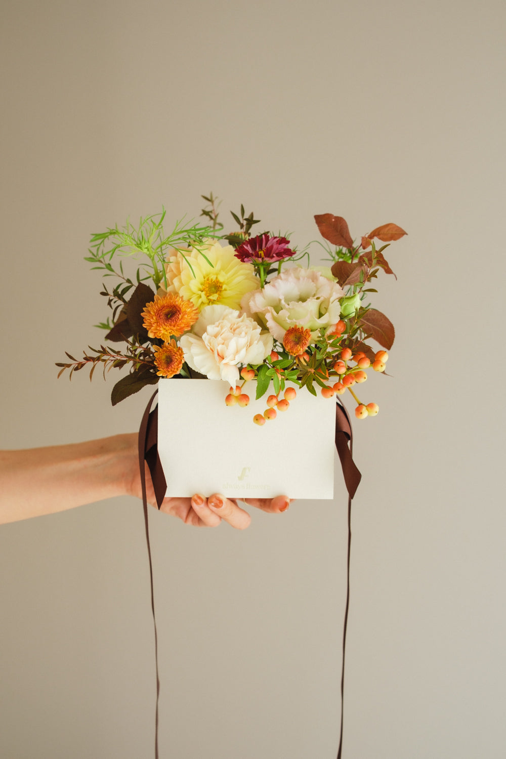 ◆10/4-11/30お届け限定◆Flower BAG No.1／フラワーバッグアレンジ　ブライトオクトーバー／生花